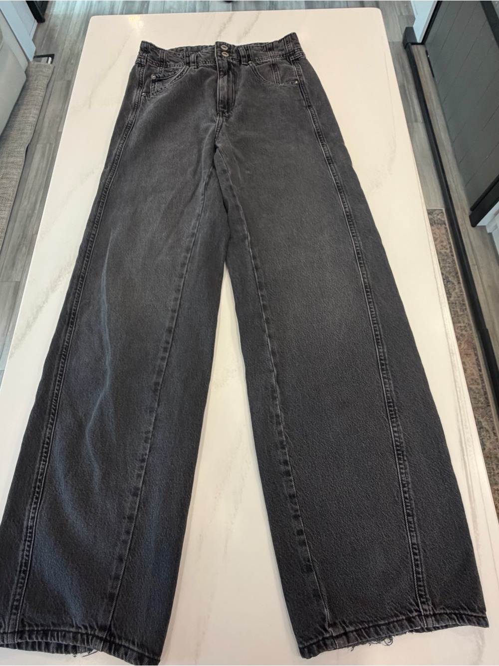 We The Free Black Aster High Rise Straight size 28 SO CUTE!